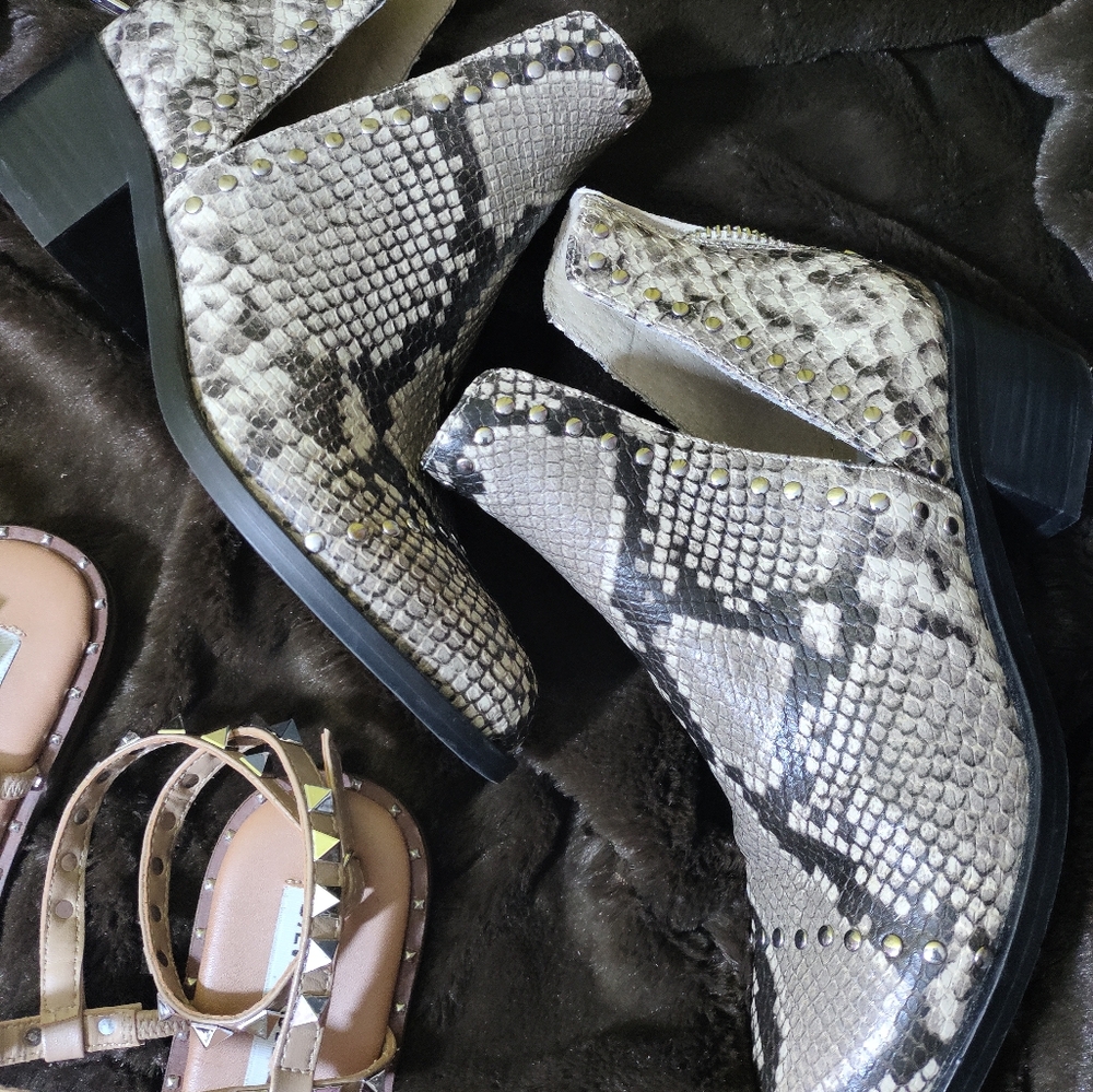 {TWO for the PRICE of ONE} Steve Madden shoe Bundle - Picture 2 of 10